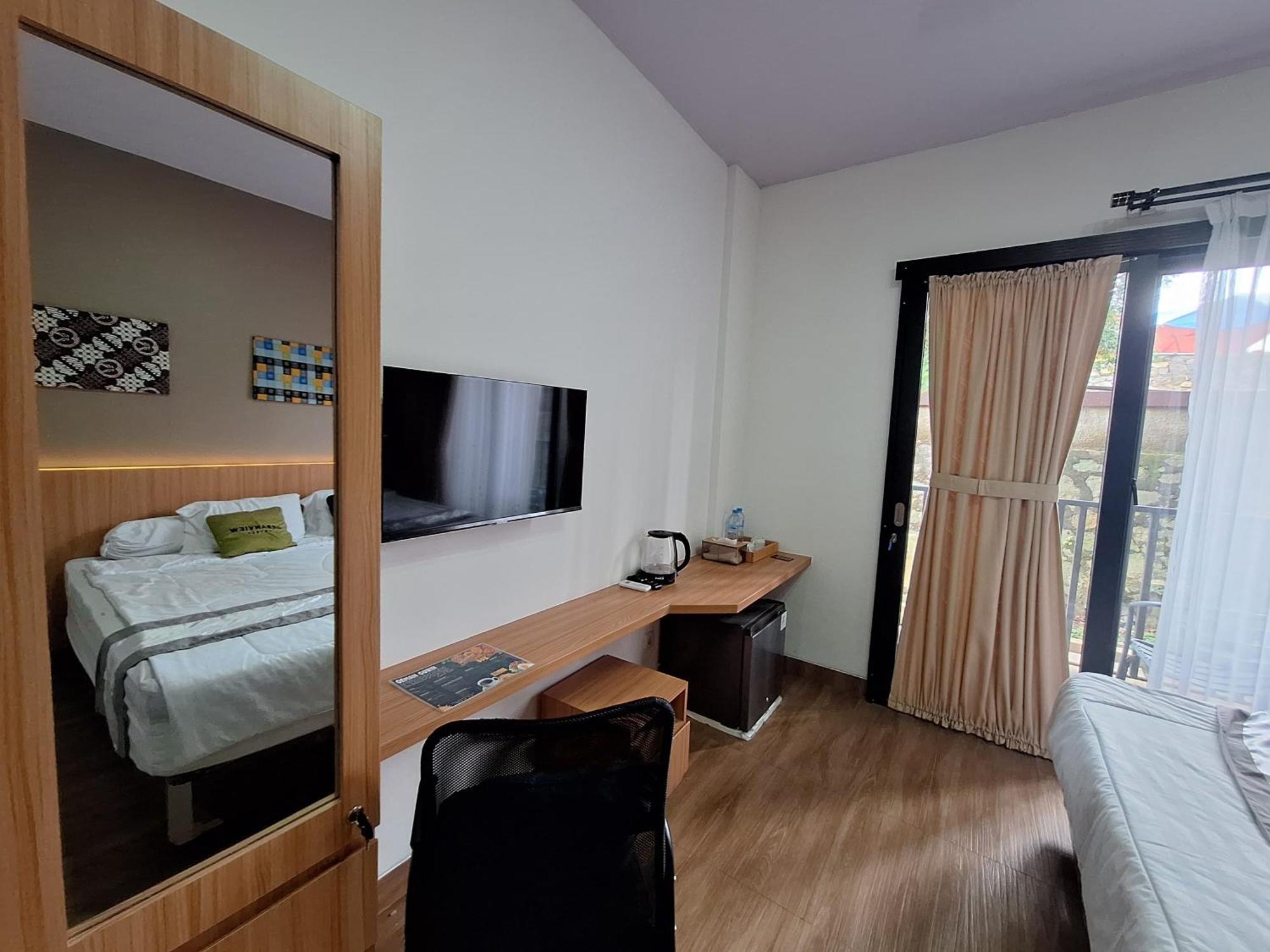 Urbanview Hotel Inkoppabri Cisarua Puncak Exterior foto